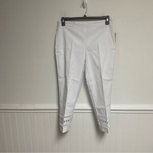 Hope & Harlow Women’s White Cropped Pants with Lace Detail Size 10